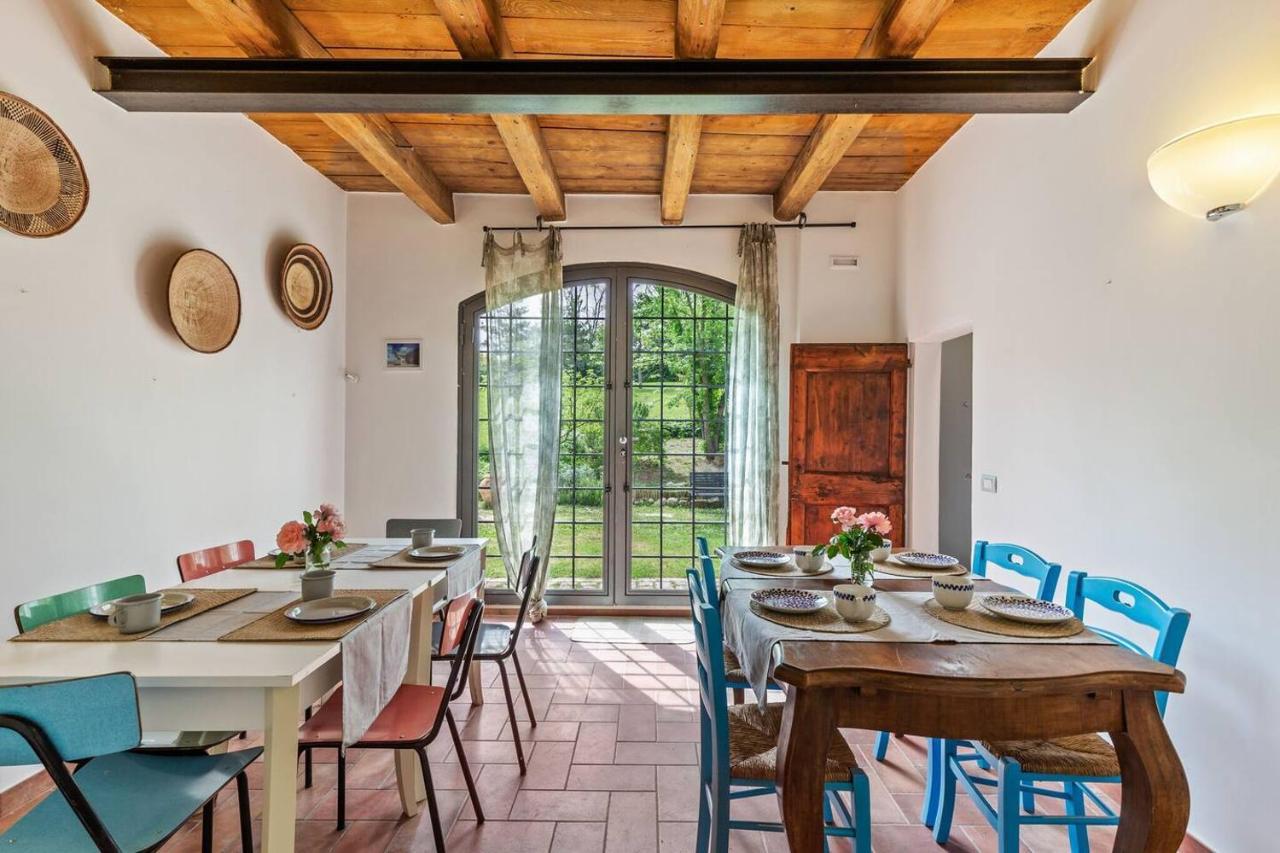 Grande Villa Storica Per Vacanze Con Giardino Privato E Piscina Ostra 외부 사진