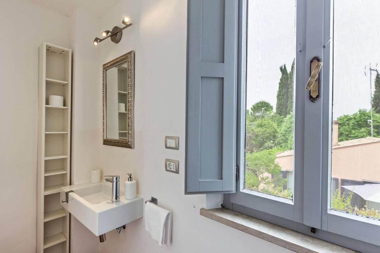 Grande Villa Storica Per Vacanze Con Giardino Privato E Piscina Ostra 외부 사진