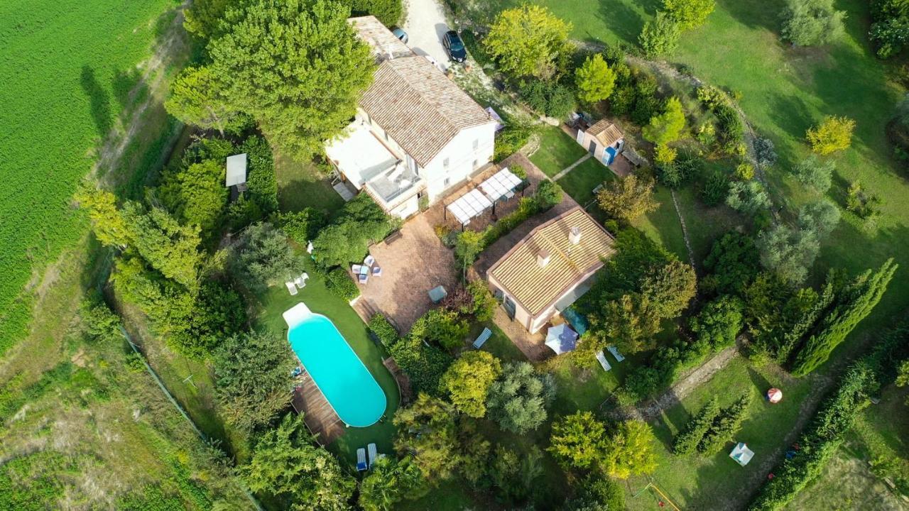 Grande Villa Storica Per Vacanze Con Giardino Privato E Piscina Ostra 외부 사진