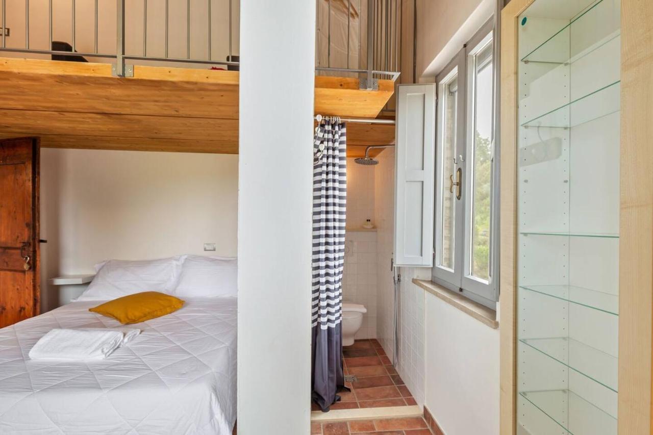 Grande Villa Storica Per Vacanze Con Giardino Privato E Piscina Ostra 외부 사진