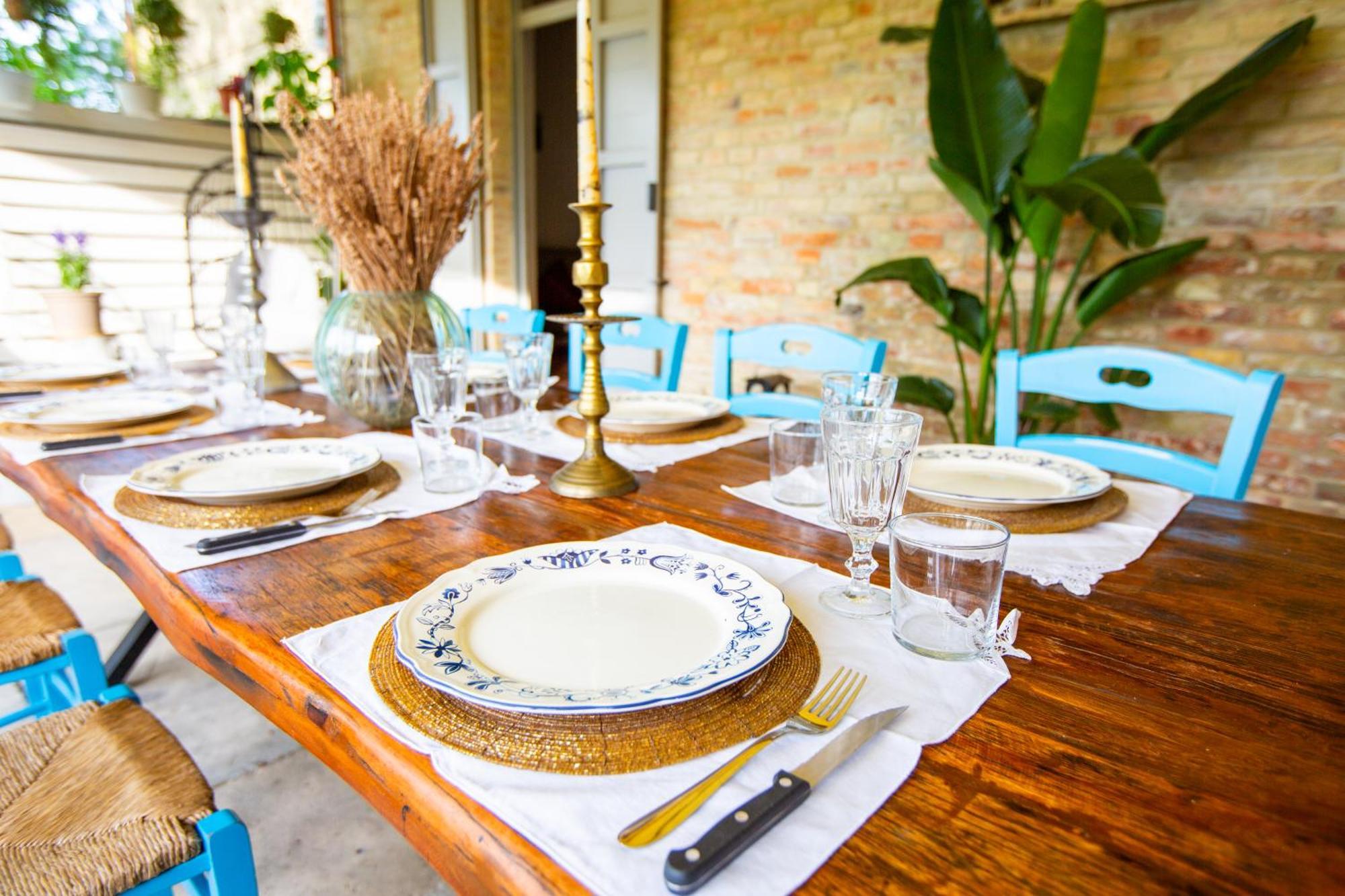 Grande Villa Storica Per Vacanze Con Giardino Privato E Piscina Ostra 외부 사진