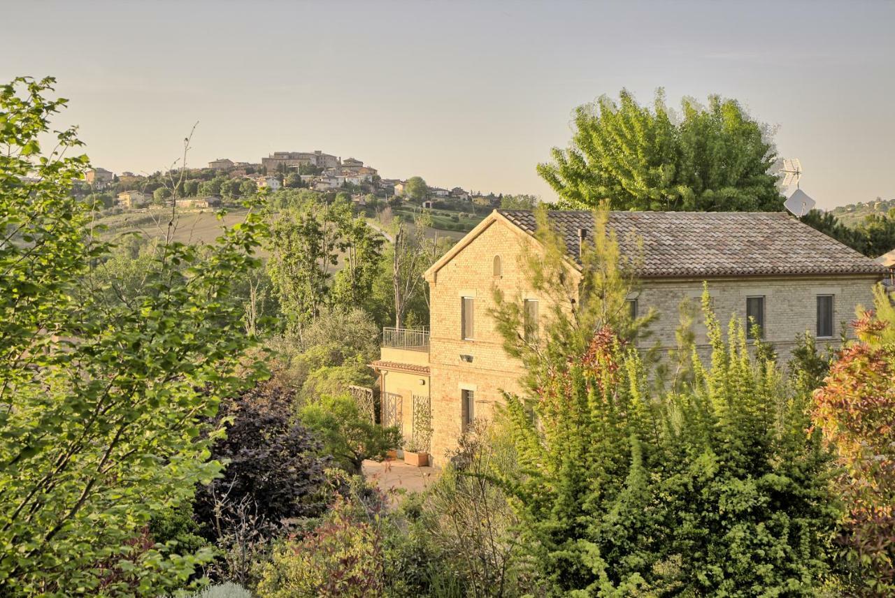 Grande Villa Storica Per Vacanze Con Giardino Privato E Piscina Ostra 외부 사진