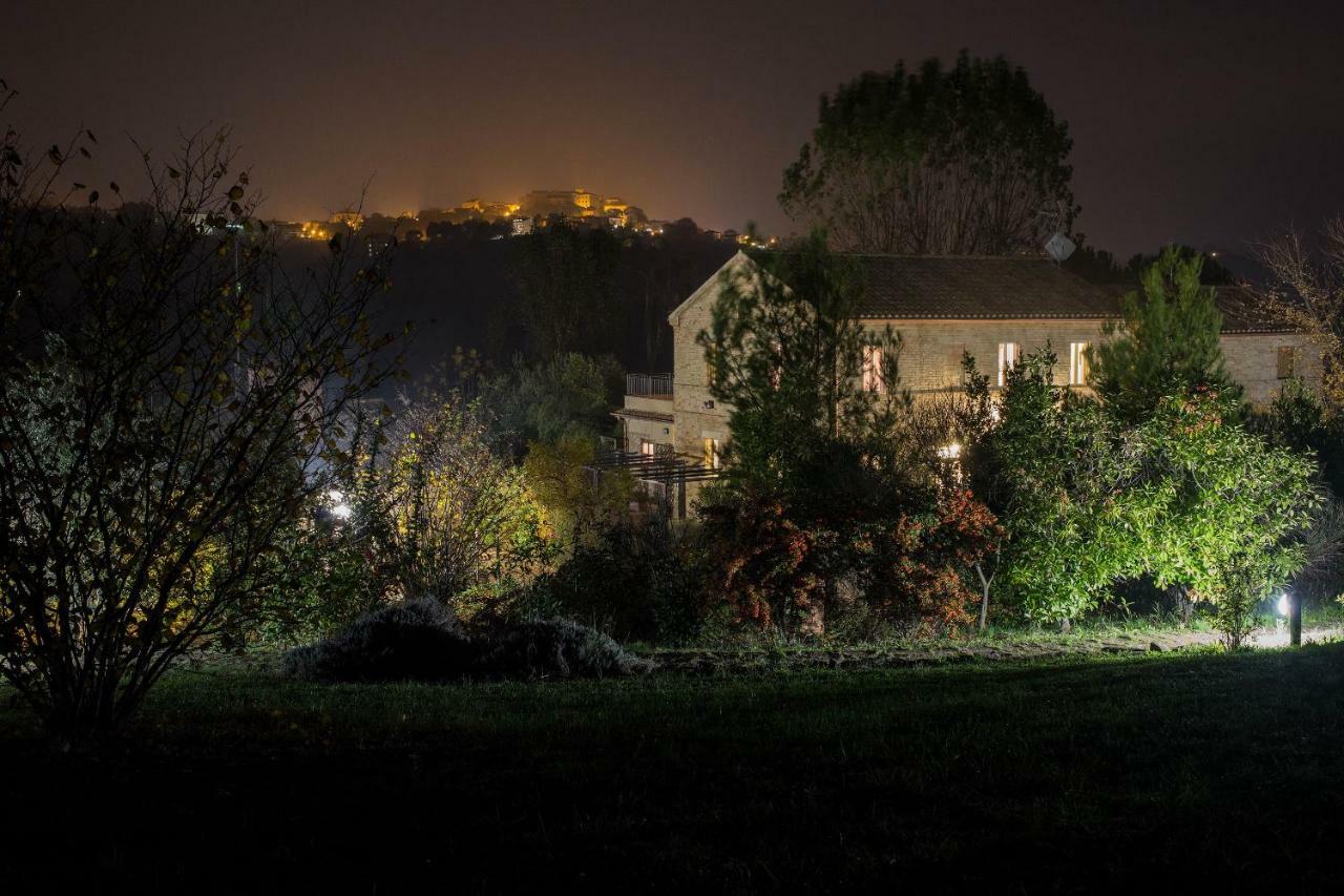 Grande Villa Storica Per Vacanze Con Giardino Privato E Piscina Ostra 외부 사진