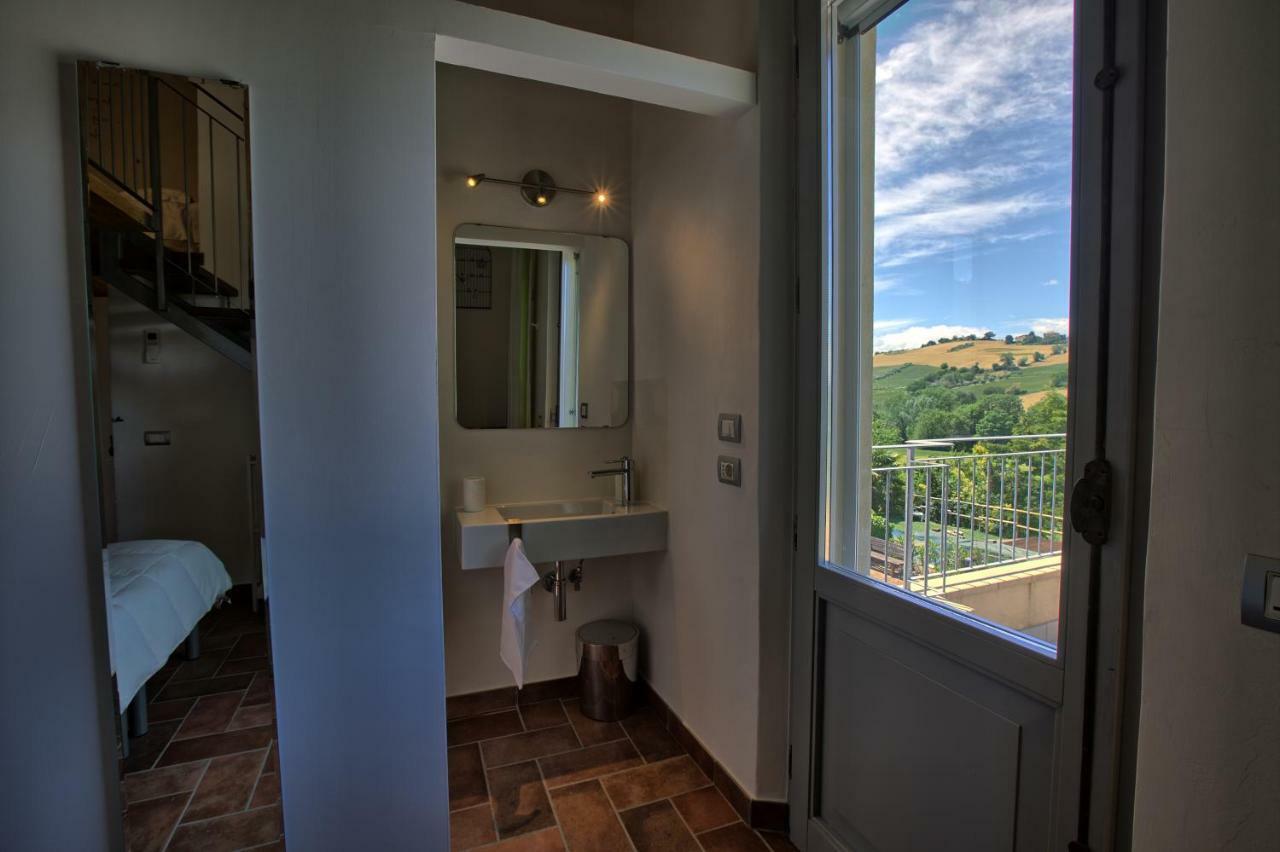 Grande Villa Storica Per Vacanze Con Giardino Privato E Piscina Ostra 외부 사진
