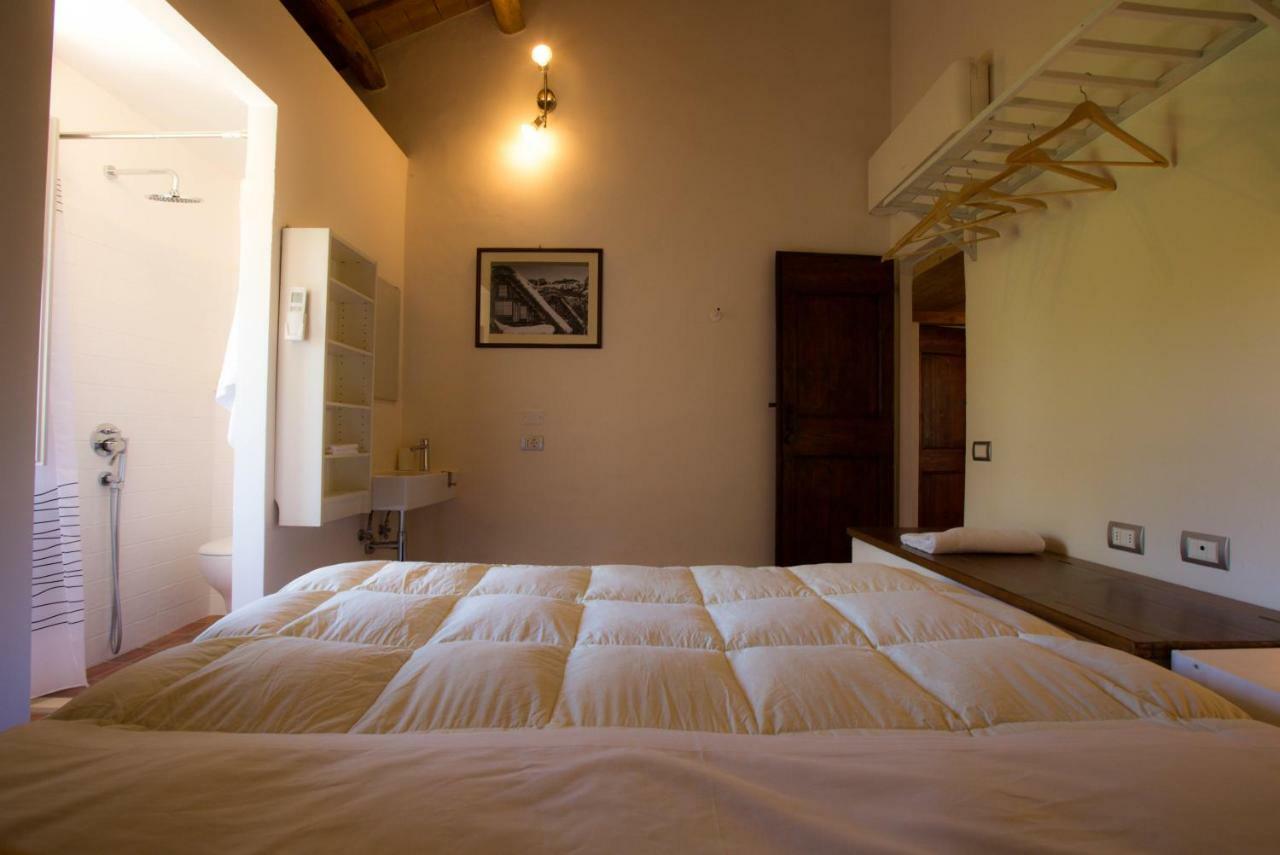 Grande Villa Storica Per Vacanze Con Giardino Privato E Piscina Ostra 외부 사진