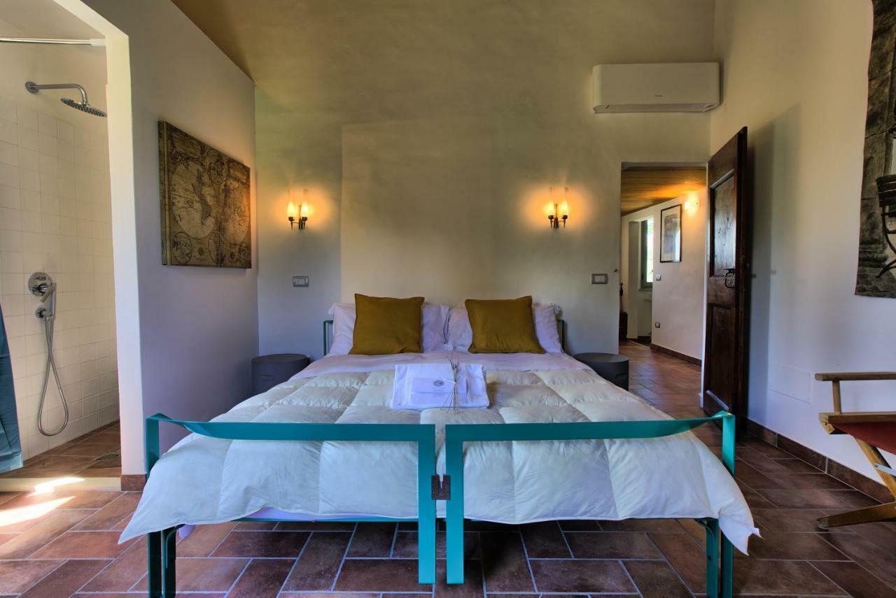 Grande Villa Storica Per Vacanze Con Giardino Privato E Piscina Ostra 외부 사진